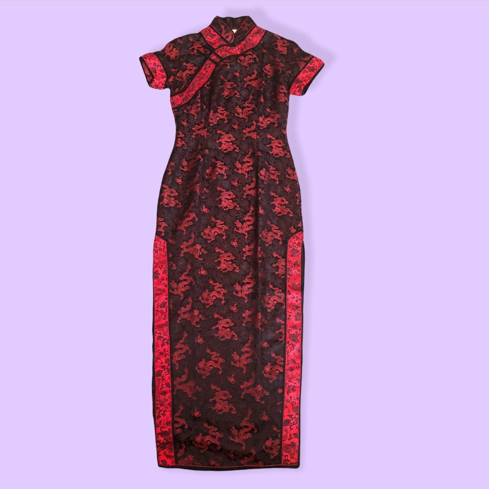 Qipao / Cheongsam dress Chinese dragon embroidered